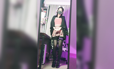 抖音網紅反差母狗『奶咪』十月唯性新作-賽博朋克電競少女 耳機線插BB里聽音樂 高清 (2)