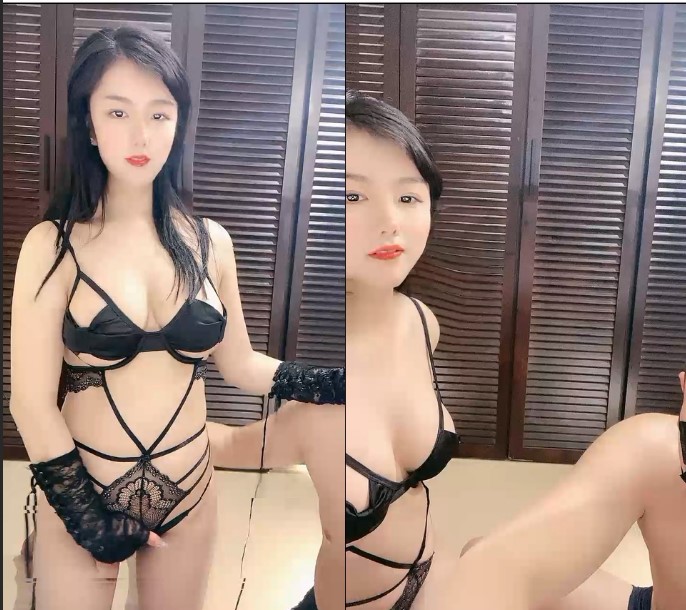 新人下海！大奶网红女神！性感情趣内衣，翘起肥臀求操，骑乘位操多毛骚穴，操的奶子直晃