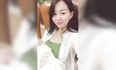 極品孕婦孕期精彩瞬間2023版 噴射+餵奶+擠奶+啪啪+最強甄選 放縱內射 完美露臉 (73)