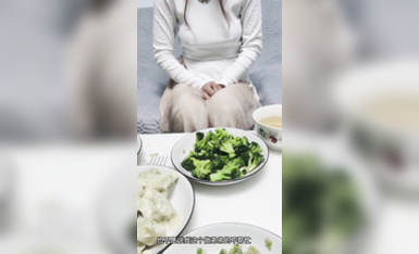 亂倫大神《大胸嫂子會噴水》新作-寶藏嫂子 滿足對女人的所有幻想 又騷又有韻味