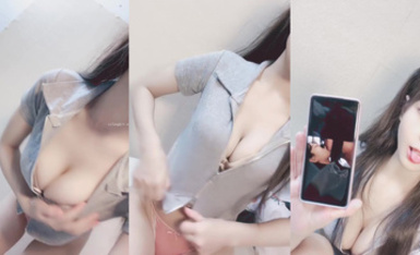 絕對的女神【金閃閃】揉奶扳穴自慰~看一眼就想射 (1)