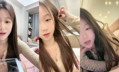 超美仙女般单眼皮校花【小初】娇小身材奶子大，年末极品尤物频出，19岁，正是较嫩可口的年龄，超赞！ (2)