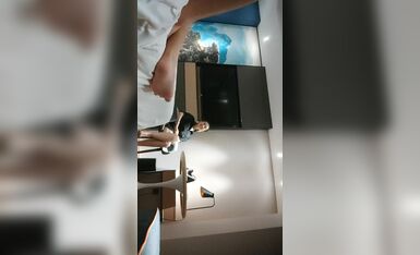 泡良大佬忽悠漂亮中介小姐姐 酒店开房谈笑风生 风骚饥渴以为遇到了大佬青睐