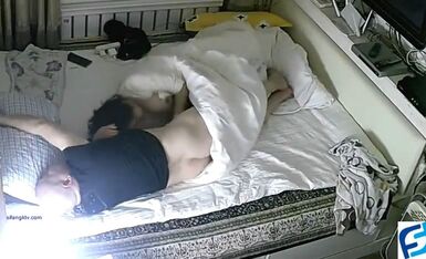 【求片系列】家庭摄像头实拍女儿回娘家父亲和漂亮女儿乱伦，女婿头顶大草原3.20录