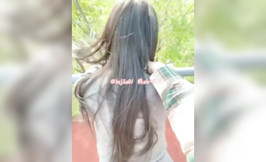 專約極品大神『橘sir-S』小母狗說我實在太壞了！！看到底下有人，換做別人都躲著點。而我卻立刻轉移到醒目的地方，同時後入的頻率和力道也加大！！