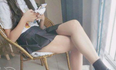 海角《兄妹亂倫》【我的龍鳳胎妹妹】龍鳳胎哥哥強上02年親妹妹 再次操正在寫作業的妹妹 干到一半才發現老媽在家