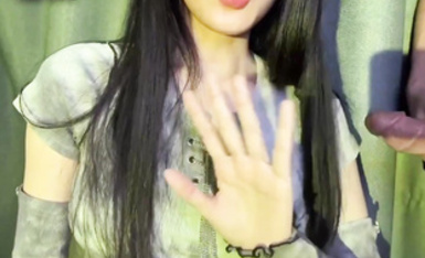 【截止8.16】重口警告！瞠目結舌！把堂妹調教成為吃精液和尿液母狗(4)