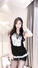 抖音高顏值舞姬@圈圈吖 定製熱舞合集 第二彈1 (32)