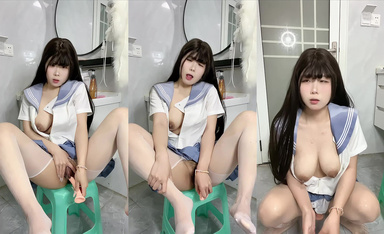 小穎歐尼 露臉巨乳福利姬小坦克 (9)