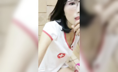 反差還得看眼鏡妹 (2)