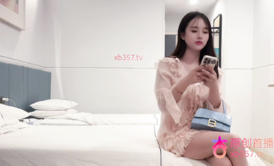 【4K增強字幕版】大熊探花-極品溫柔甜美學生妹兼職外圍，後入猛插！好身材大長腿 清純與風騷並存！