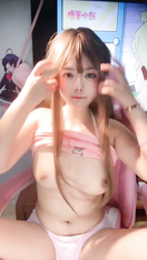 少蘿溫卿-顏值還是非常不錯的，少蘿類型的黃播，性格挺活潑可愛的，搭配各種軟妹裝，再加上尺度不低的整活能力，挺有看頭的 (59)