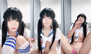 05年可愛小蘿莉 玉米mm 直播大秀絲襪美腿，自慰噴水 粉嫩小穴 (13)