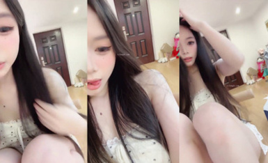 【粉嫩小白兔】水晶雞巴自慰白漿