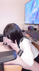 推特JK福利姬『小鳶寶寶』女兒服被爸爸抱操 一線天饅頭穴肉鮑肥嫩極品甚是誘人 (9)