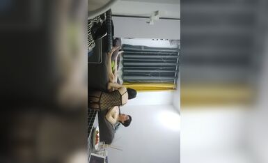 麻辣王子系列1——在家叫外卖来释放压力，情趣内衣是标配