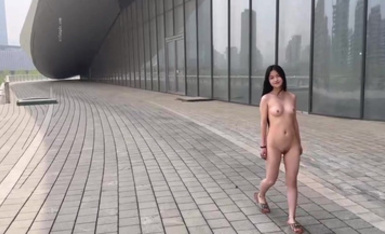 網紅高顏值美少女團隊【西萌工作室】高顏值學妹全裸戶外露出，校園，馬路 公園 (5)